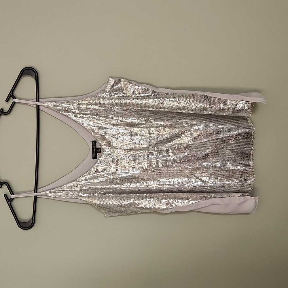 - NWOT Light Gray Sequined Tank Top - M